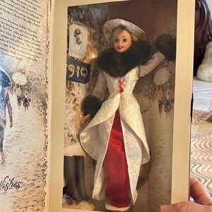 1995 Holiday Memories Barbie